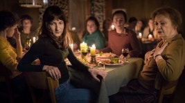 저 거룩한 질서를 깨라 그리고 이 인형의 집을 부숴라