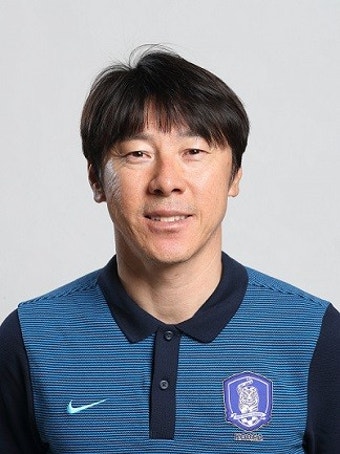 감독 신태용의 '미워도 다시 한번'