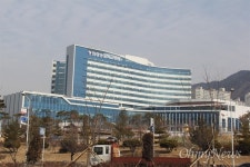 창원경상대병원 부지 내 약국 개설은 의약분업 훼손