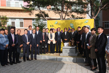 학생들이 세운 삼일 평화의 소녀상