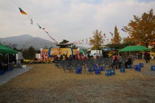 청라마을의 은행마을 축제와 신경섭 고택