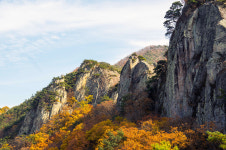 경북 군위의 작은 공룡능선, 아미산을 아십니까