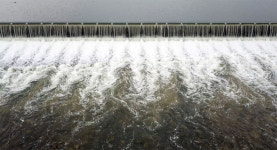 4대강 수문개방 찔끔 방류쇼 누런 구정물이 쏟아졌다