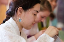 이게 바로 한국의 미 바느질하며 감탄한 외국인들