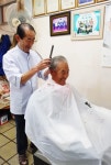 고물 아닌 보물 가득, 할아버지들의 사랑방 