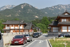 북한산을 병풍 삼은 동네 은평한옥마을