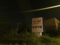 폐쇄된 GM 군산공장 가는 길에 선명한 대우 삼거리