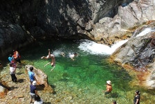 계곡은 한여름에 가는 곳? 모르는 사람들이 하는 말