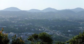 제주 도심에 있는 오름, 그냥 지나치긴 아쉽다
