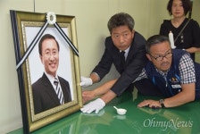 창원에 닿은 노회찬 영정... 노동자와 함께였다