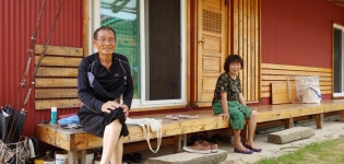 윤동주에 미쳐 지금도 시인 꿈꾸고 살아요