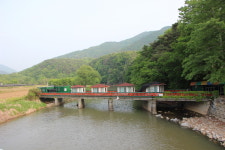 미원, 청천, 청안의 3개면에서 흘러드는 물길