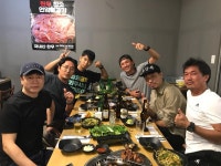 1위 놓고 다투는 공작-신과함께2, 스크린 뒤에선 훈훈