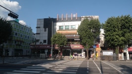 붐비는 용산역 광장, 그 속에 숨은 한맺힌 사실
