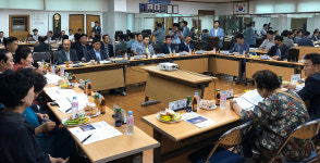 신축 논란 동명교회, 동명동 주민들과 만났다