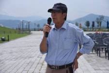 이명박 휘호 앞에서 벌어지는 수상한 미술제