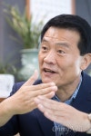 성북구청장의 일갈 한용운과 김성수, 어떻게 같이... 