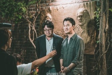 돌아온 지하철 1호선... 김윤석·설경구 애정 과시