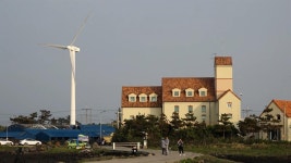 바람 많아 살기 힘들었던 제주, 바람으로 억대 수입 벌다