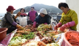[사진] 김장 품앗이 해요