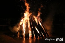 해맞이 명소 연포에 풍등 대신 소원풍선 등장한 까닭 