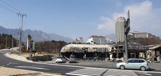 유품까지 모두 삼킨 산불... 조상 얼굴 어떻게 뵙나