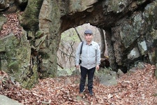 돌에 난 구멍... 아니고 회문입니다