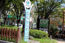 효성 창업주 조홍제 동상, 세우려면 생가 근처에 하라