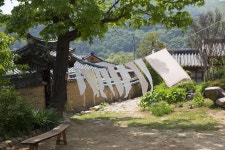 수많은 유진 초이와 애신이 사진놀이에 여념 없는 곳