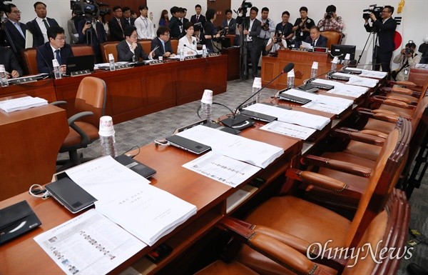 윤한홍 의원과 명태균 씨 회유 의혹 논란, 여·야 입장 차이 논란화