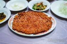 [김진영 MD의 식탁] 청송·봉화 닭불고기, 구례 닭소금구이, 제주 닭샤부샤부