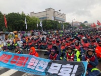 현대중공업 정문 앞 전국노동자대회, 6천명 참가 열기 