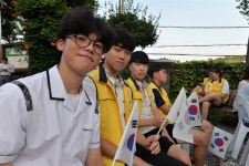 일본식 사찰 소녀상 앞에서 열린 위안부 피해자 기림의 날