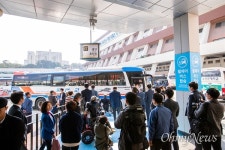 [오마이포토] 휠체어 버스여행 가능해졌지만, 갈 길 먼 고속버스