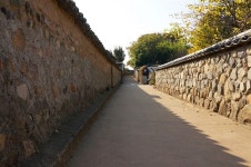 사방백리에 배려의 철학을 알린 경주최부자댁 굴뚝