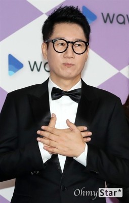 [오마이포토] 'SBS 연예대상' 지석진, 나이는 숫자일뿐 | 포토뉴스