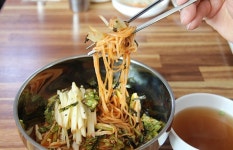 아침은 사과커피, 점심은 사과국수, 간식은 사과빵 어때요?