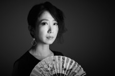 트로트 부르는 교수 "서울대 수준 떨어트린단 소리도 들었어요"