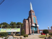 [사진] 주말 맞은 교회, 성당... 주차장 폐쇄, 온라인 예배
