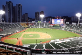 프로야구 '먼저' 개막한 대만, KBO가 배워야 할 점은?