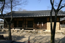 최규하, 큰 모자를 쓴 허수아비 대통령