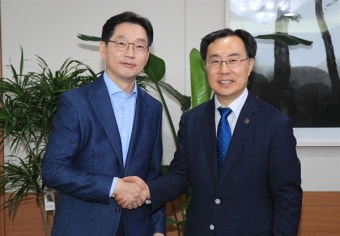 문승욱 국무2차장 내정에 경남도 후임 경제부지사 인선 나서
