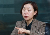 다단계, 탁구장, 교회 소모임까지... "방역당국, 사회적거리두기 논의한다"