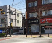 문 열어놔도 손님 없어... 날벼락 맞은 것 같다는 상인들