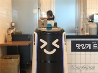8층에 도착했습니다... 배달·서빙 로봇, 승강기 탑승도 척척