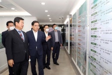 허성무 창원시장, 봉암공단 오랜 숙원 회관 개소