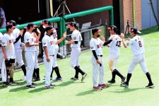 덕수고와 세광고, 홈런으로 나란히 결승 진출