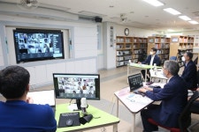 박종훈 교육감, 아이톡톡활용 원격수업 참관
