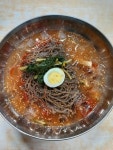이 푸짐한 닭알탕 보소, 결코 가난하지 않은 한 그릇