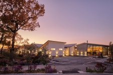 3박4일 국내 여행에 99만원, 그래도 오는 이유